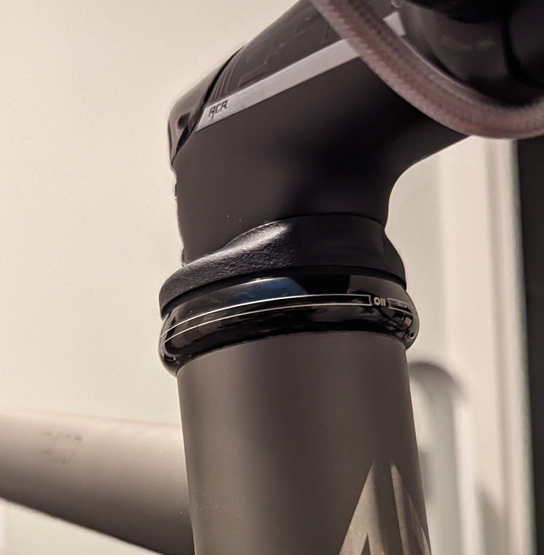 Low Stack, Direct Fit, Internal Cable Routing Headset Adapter / Dustcover for FSA NS ACR Stem |