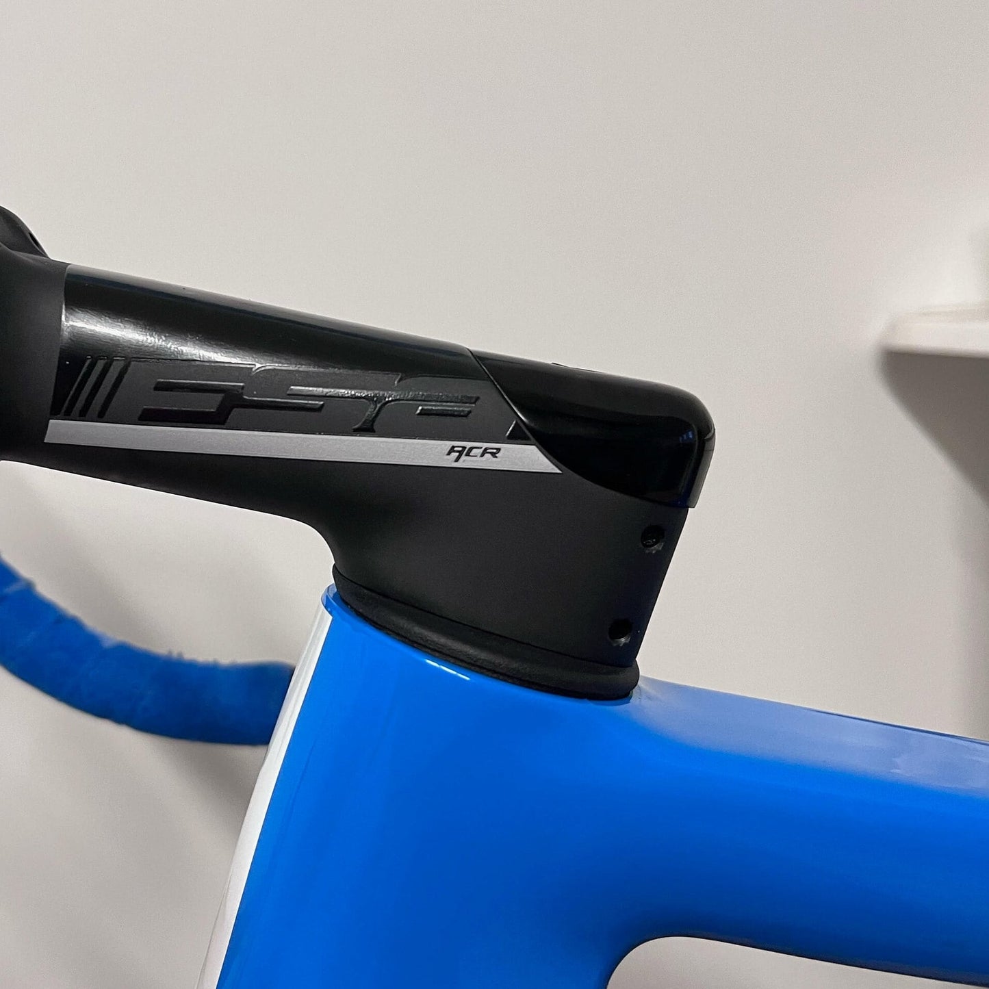 Low Stack, Direct Fit, Internal Cable Routing Headset Adapter / Dustcover for FSA NS ACR Stem |