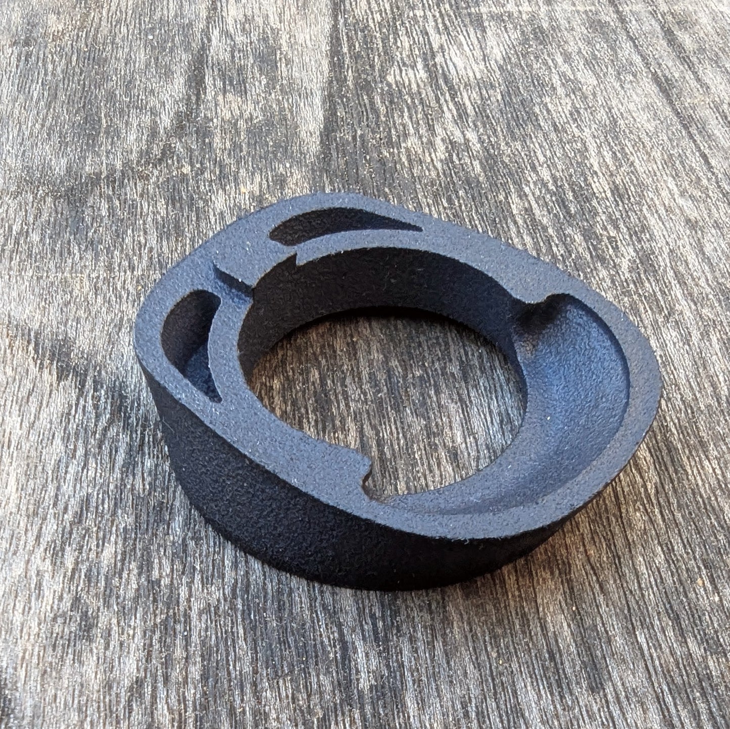 Low Stack Internal Cable Routing Headset Adapter / Dustcover for IS42 and IS41 Frames |